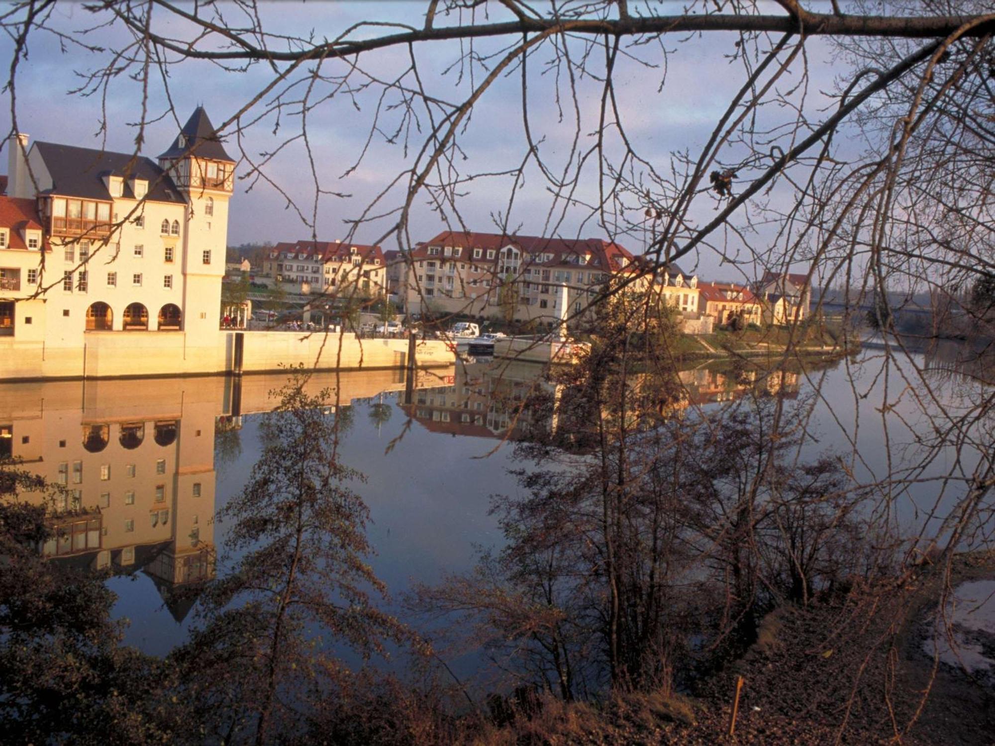 Ibis Budget Cergy St Christophe Εξωτερικό φωτογραφία