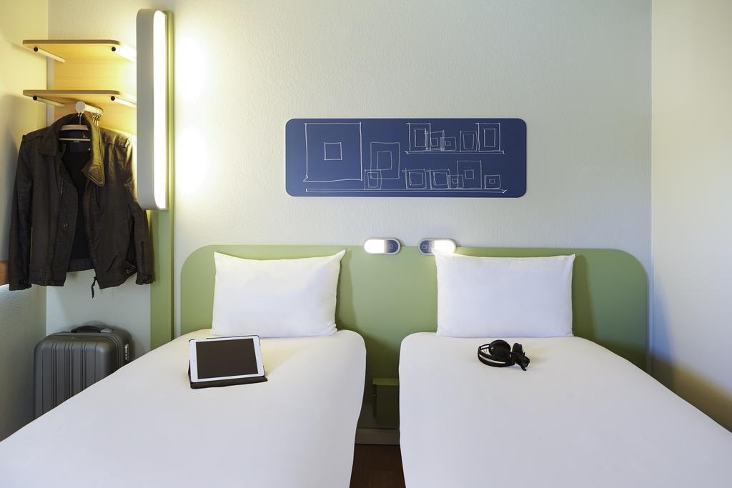 Ibis Budget Cergy St Christophe Εξωτερικό φωτογραφία