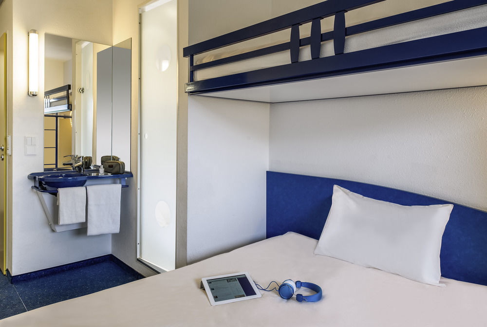 Ibis Budget Cergy St Christophe Εξωτερικό φωτογραφία
