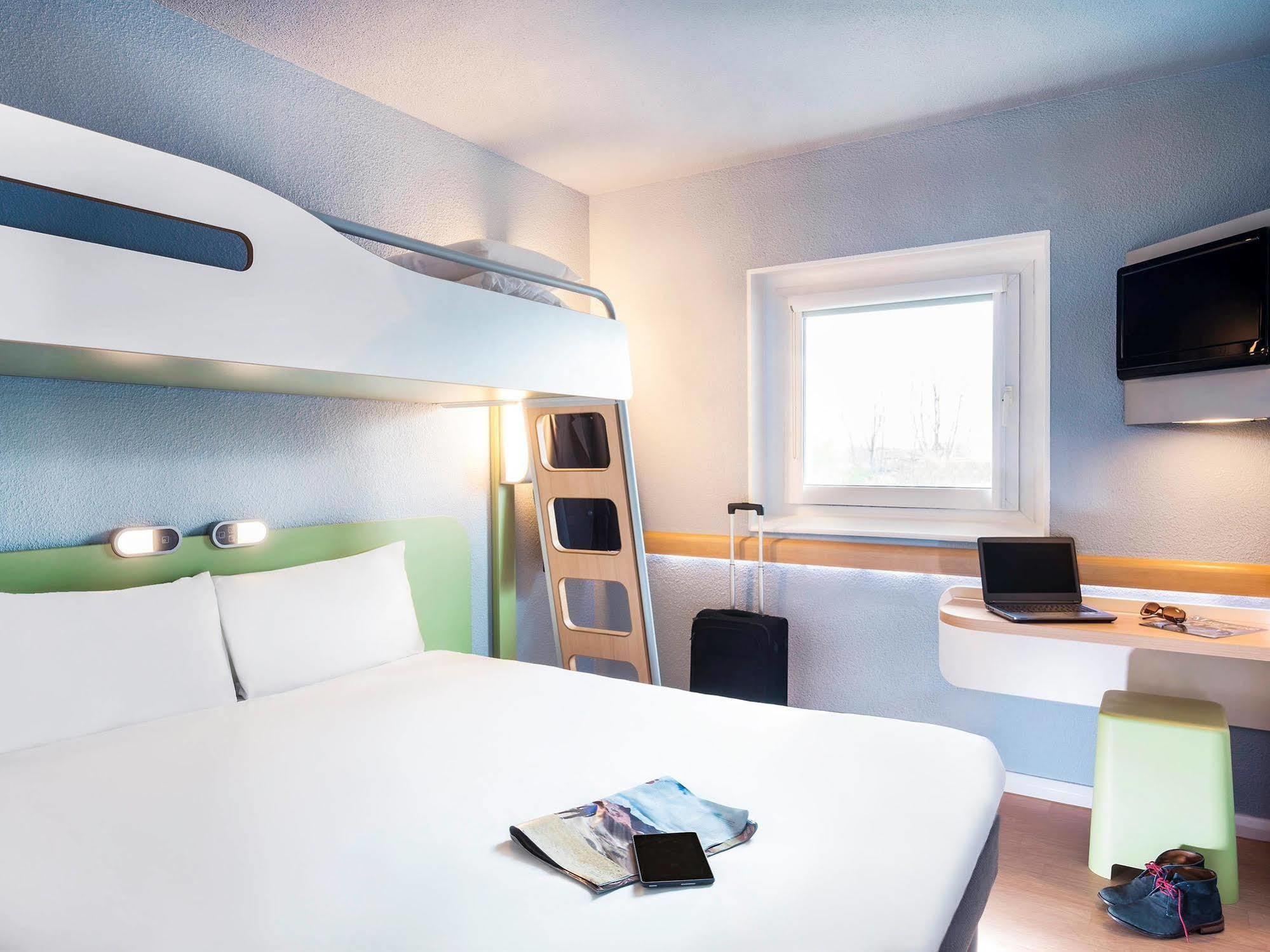 Ibis Budget Cergy St Christophe Εξωτερικό φωτογραφία
