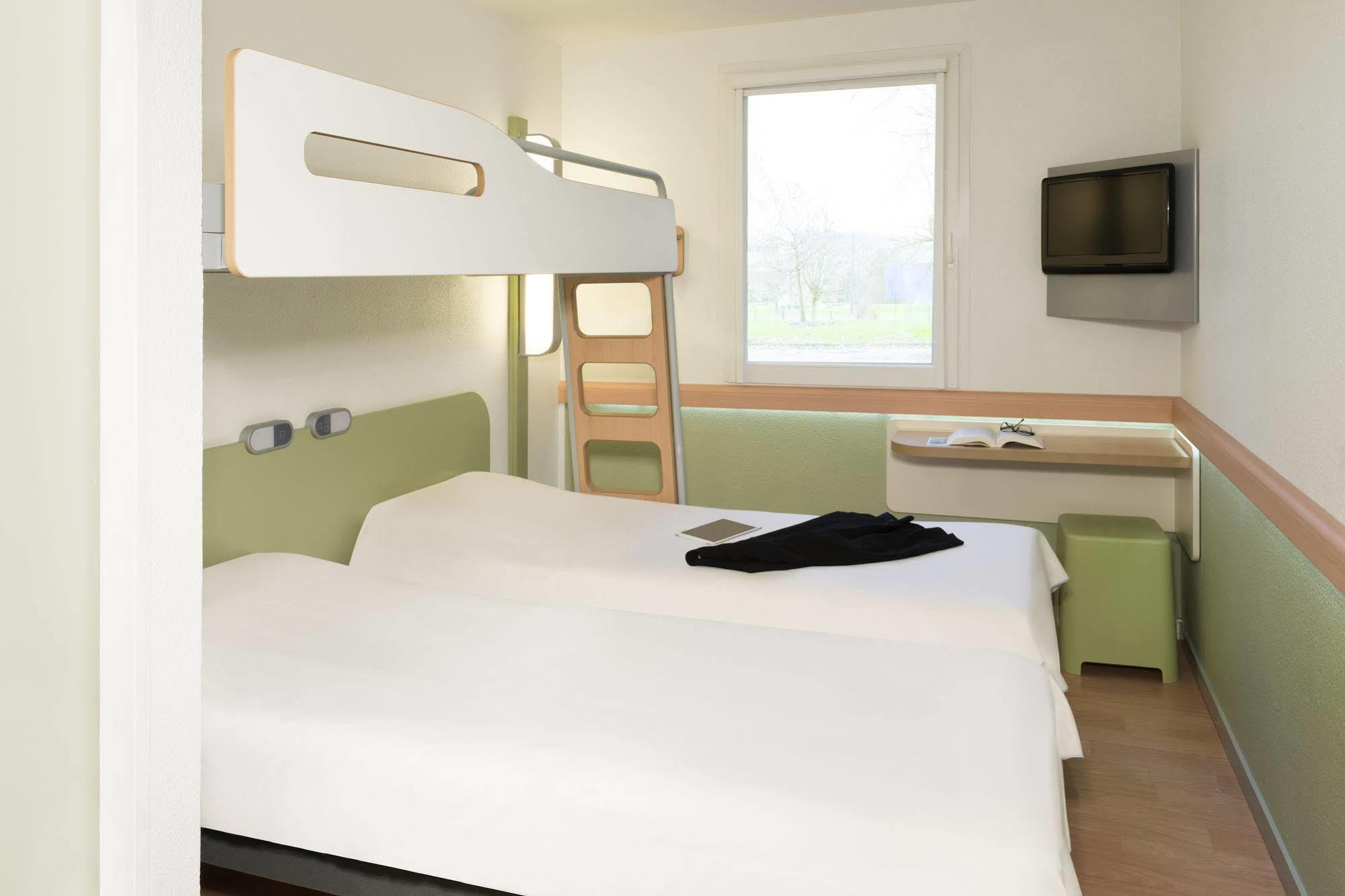 Ibis Budget Cergy St Christophe Εξωτερικό φωτογραφία
