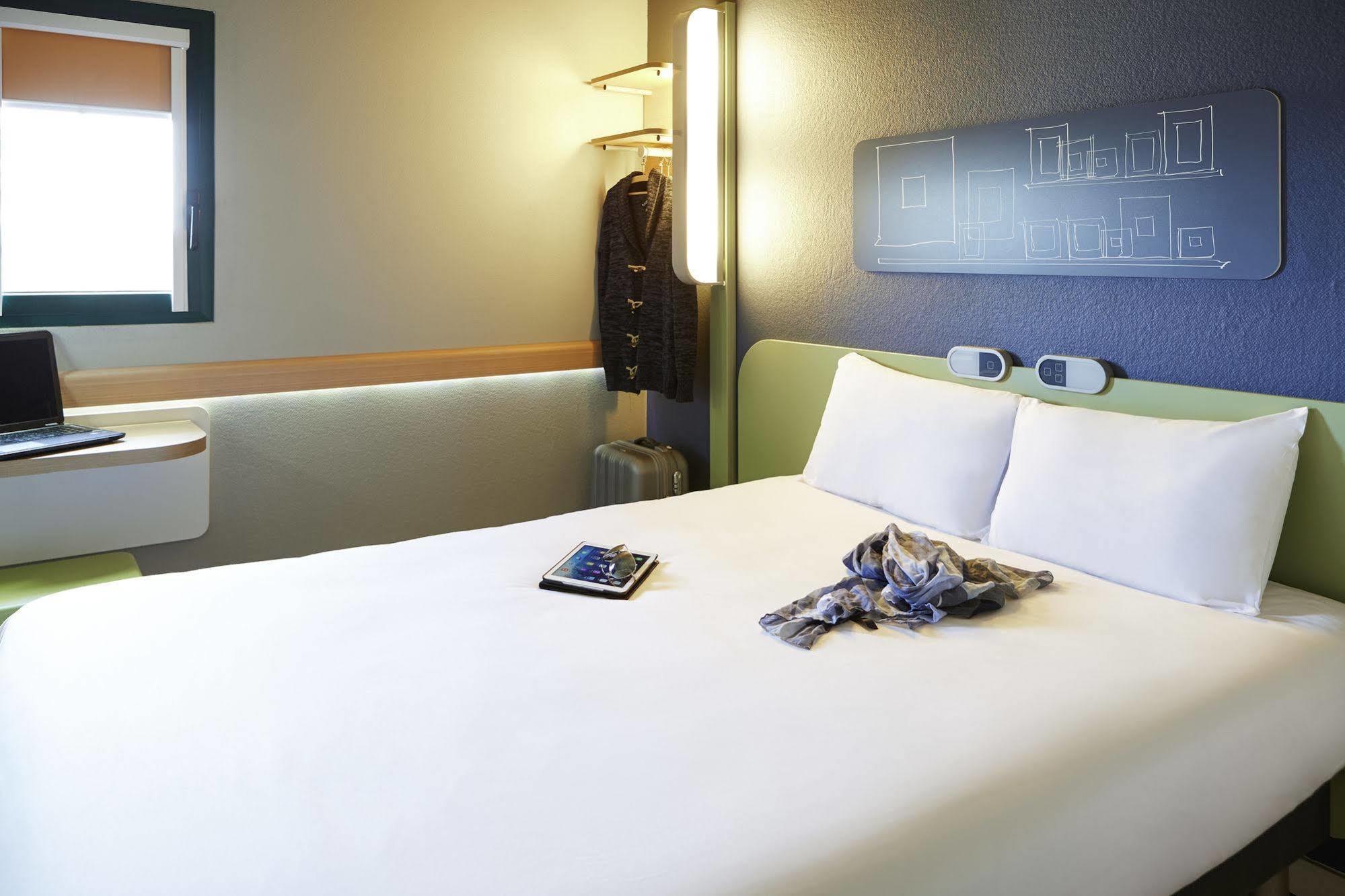 Ibis Budget Cergy St Christophe Εξωτερικό φωτογραφία